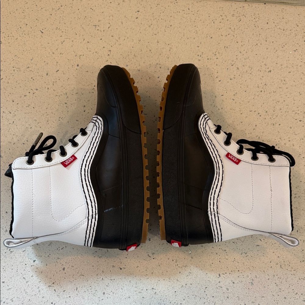 Vans Black and White Winter Boots - Picture 5 of 8